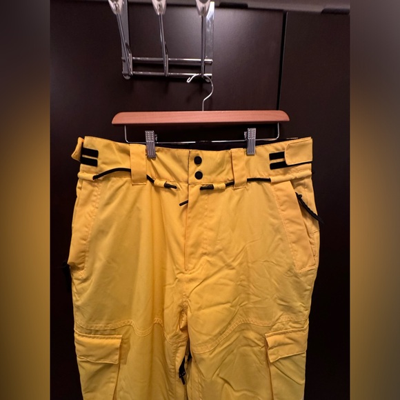 NWT Super dry Snowboard Pants - Picture 3 of 8
